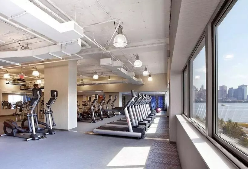 Hotelli Global Luxury Suites At Exchange