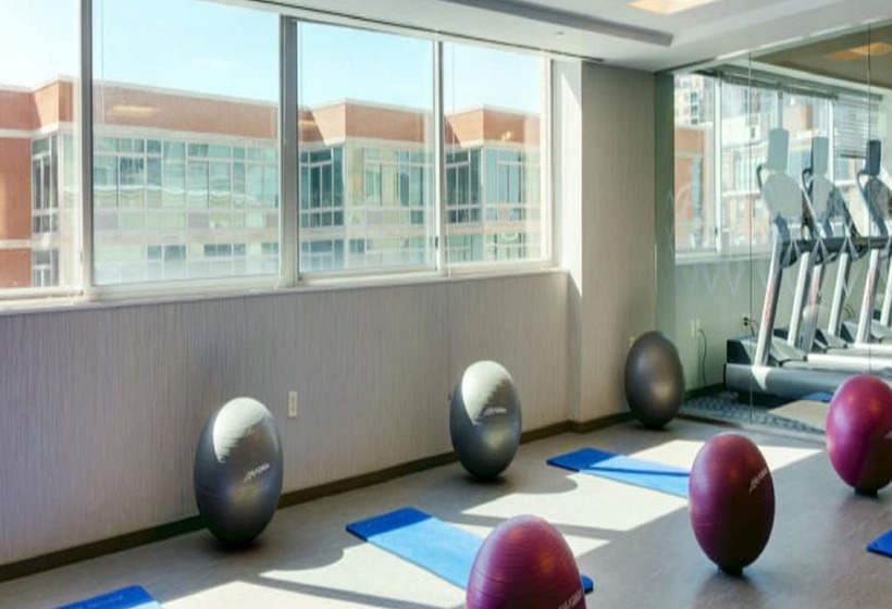 ホテル Global Luxury Suites At Exchange