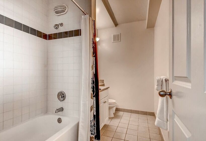 ホテル Global Luxury Suites At Exchange