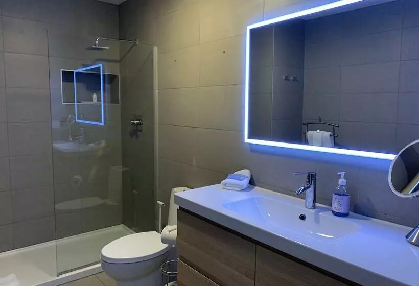 Hotelli Harbor Inn Self Check In