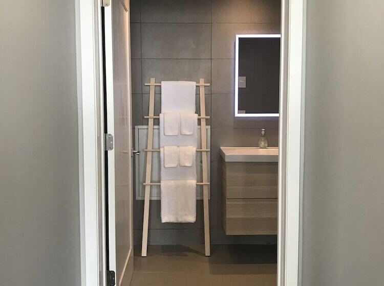 فندق Harbor Inn Self Check In