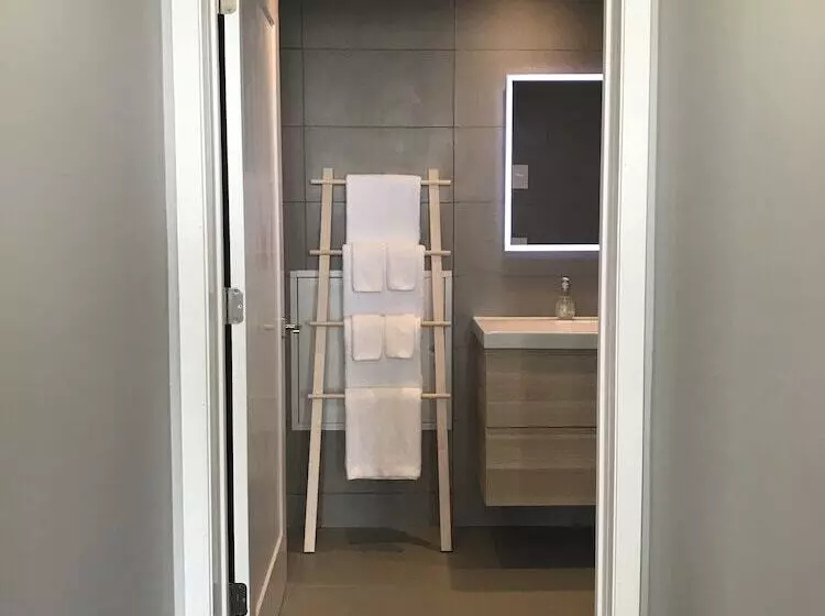 Hotelli Harbor Inn Self Check In