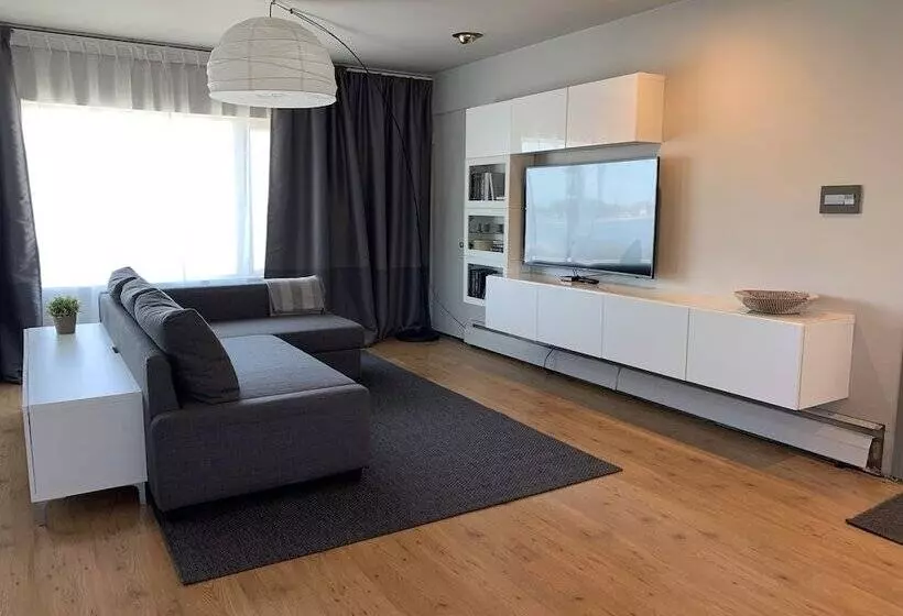 Hotelli Harbor Inn Self Check In