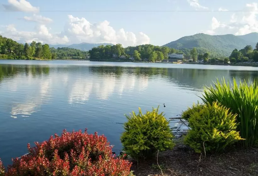 ホテル Lambuth Inn At Lake Junaluska