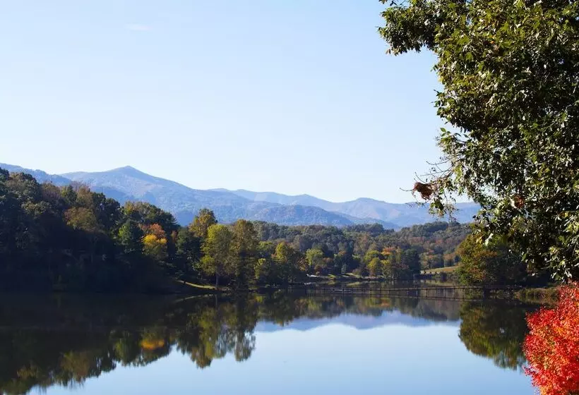 ホテル Lambuth Inn At Lake Junaluska