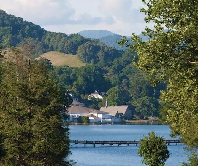 ホテル Lambuth Inn At Lake Junaluska