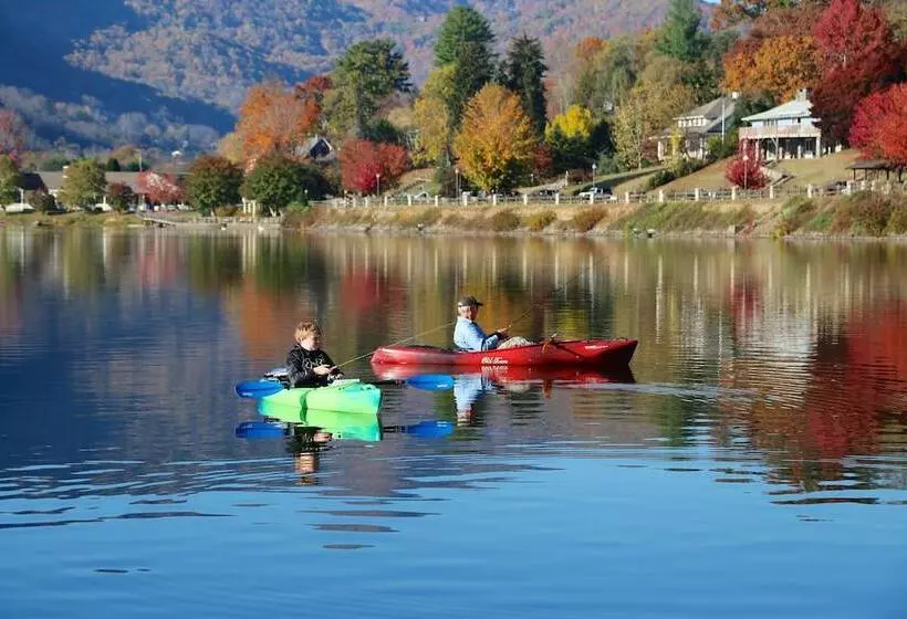 ホテル Lambuth Inn At Lake Junaluska