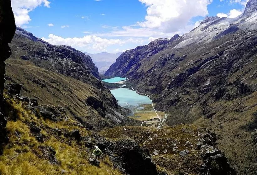 Hotelli Llanganuco Mountain Lodge