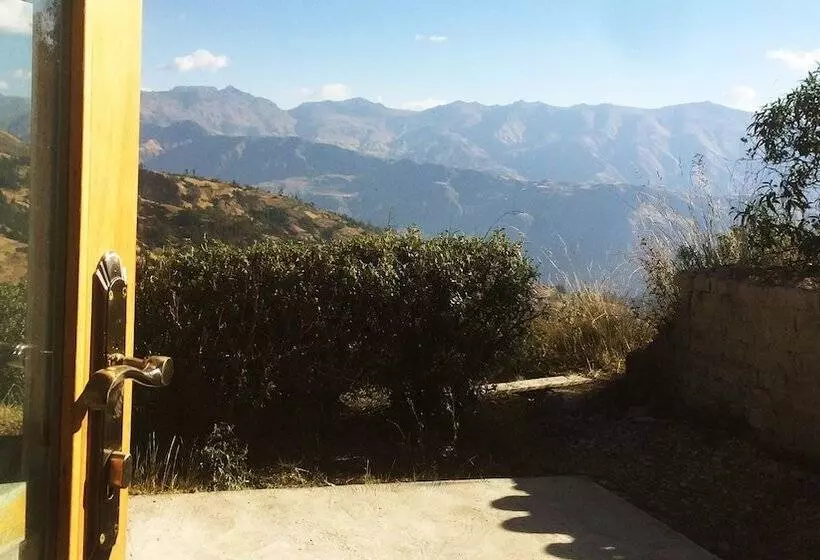 Hotelli Llanganuco Mountain Lodge