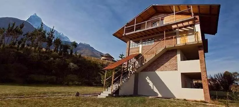 Hotelli Llanganuco Mountain Lodge