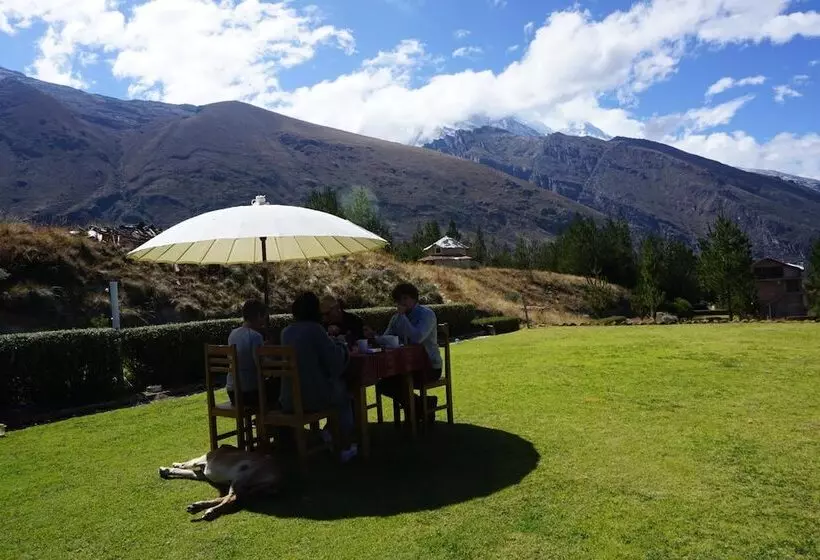 Hotelli Llanganuco Mountain Lodge