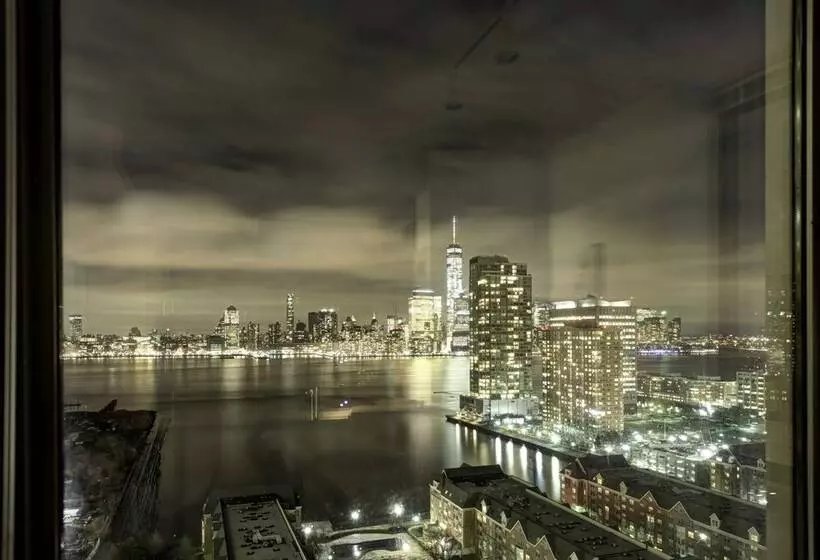 Hotelli Pelicanstay At Newport