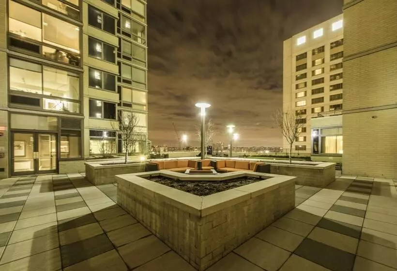 Hotelli Pelicanstay At Newport