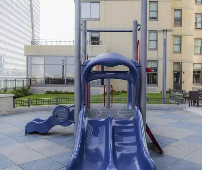 Hotelli Pelicanstay At Newport