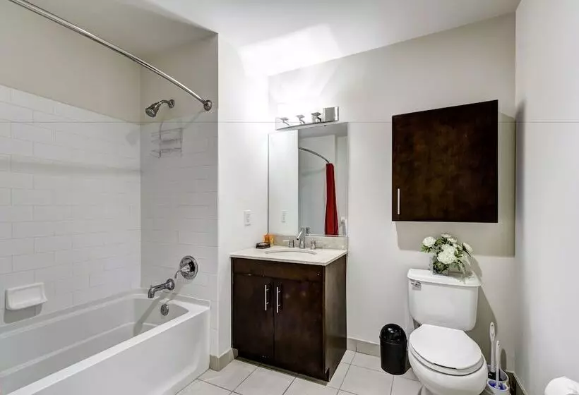 Hotelli Pelicanstay At Newport