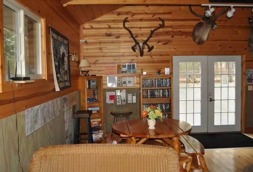 Hotelli Red Moose Lodge