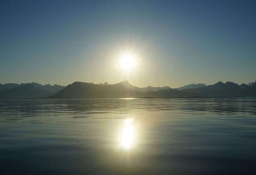 ホテル Tjeldsundbrua Camping