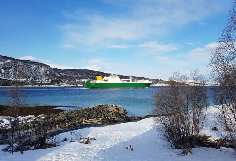 ホテル Tjeldsundbrua Camping