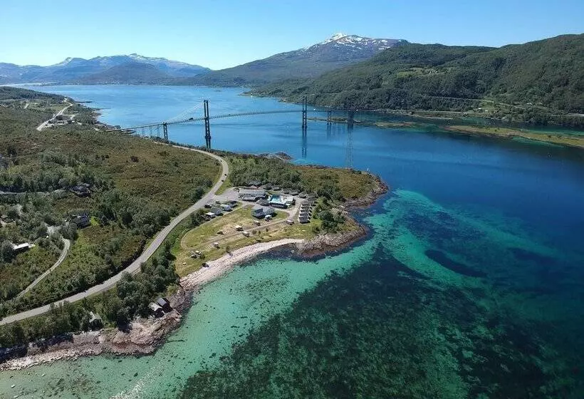 ホテル Tjeldsundbrua Camping