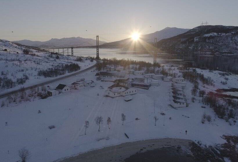 ホテル Tjeldsundbrua Camping