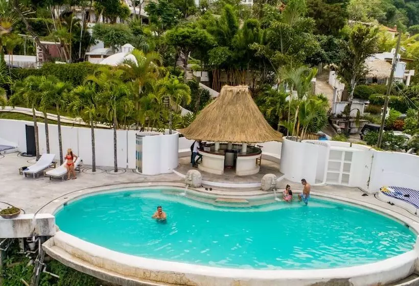 هتل Tzam Poc Resort