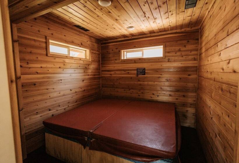 فندق View Crest Lodge