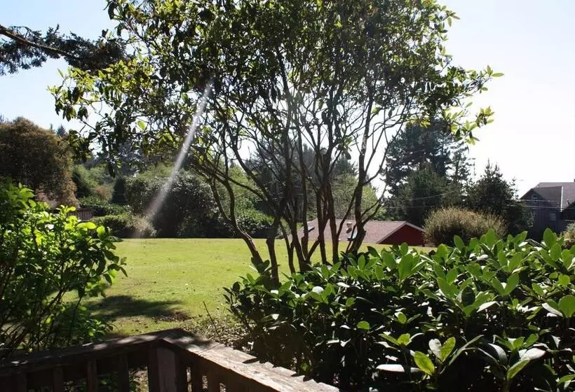 Hotelli View Crest Lodge