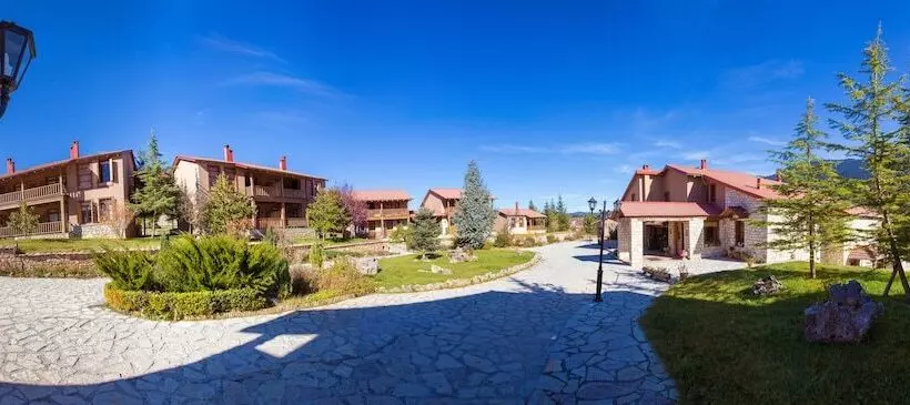 Hotelli Vitina House