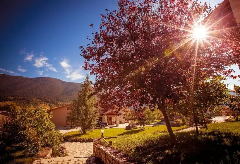 Hotelli Vitina House