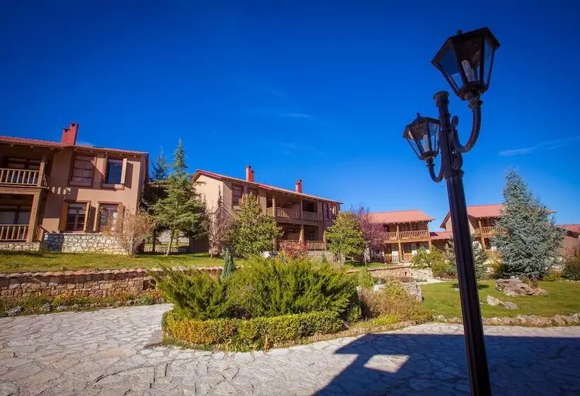 Hotelli Vitina House