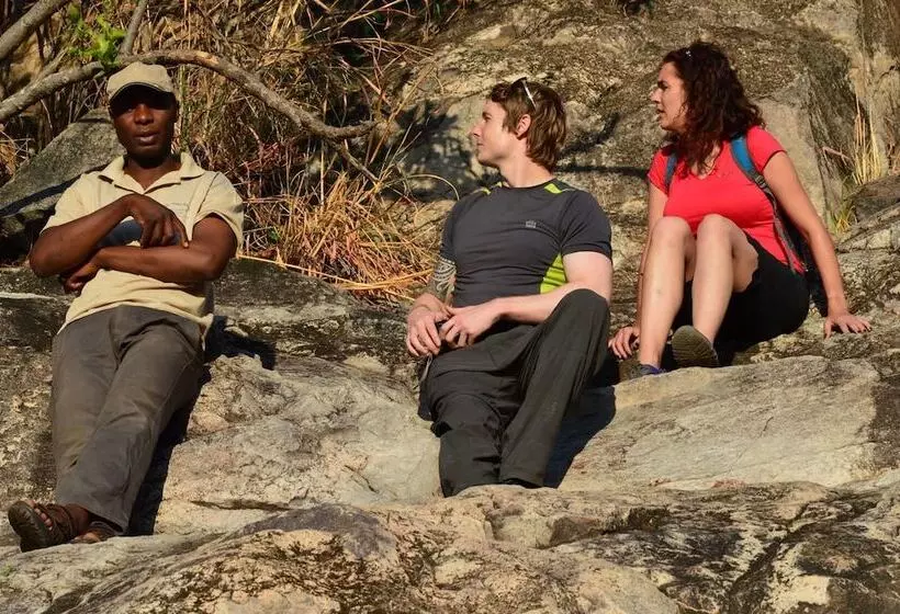 هتل Xakanaka Mobile Camp