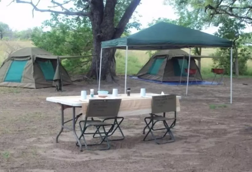 هتل Xakanaka Mobile Camp