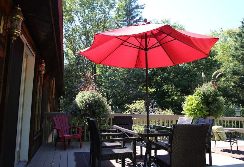 Jewel On The Hill Bed & Breakfast