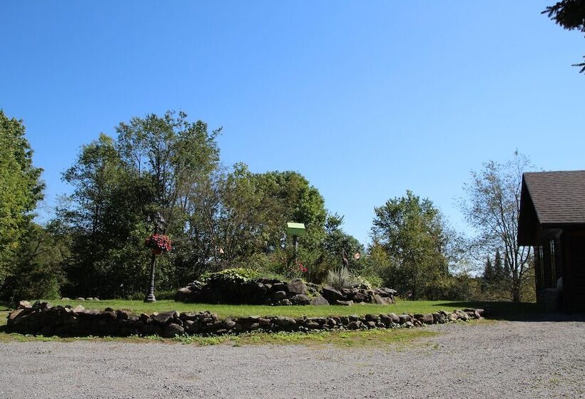 Jewel On The Hill Bed & Breakfast