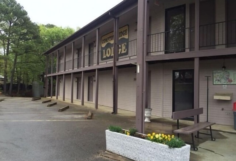 Мотель Compton Ridge Resort