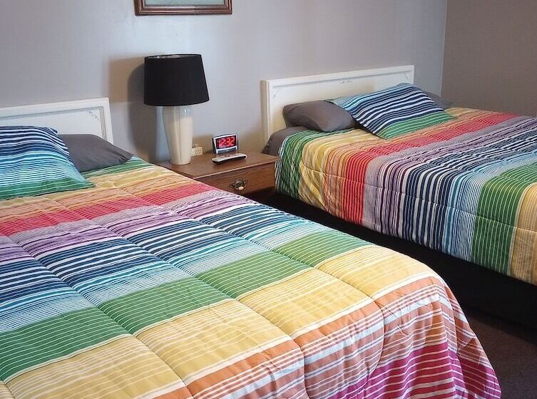 فندق على الطريق Harbor Beach Inn