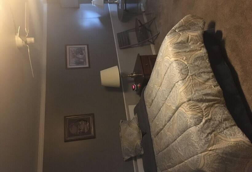 فندق على الطريق Harbor Beach Inn