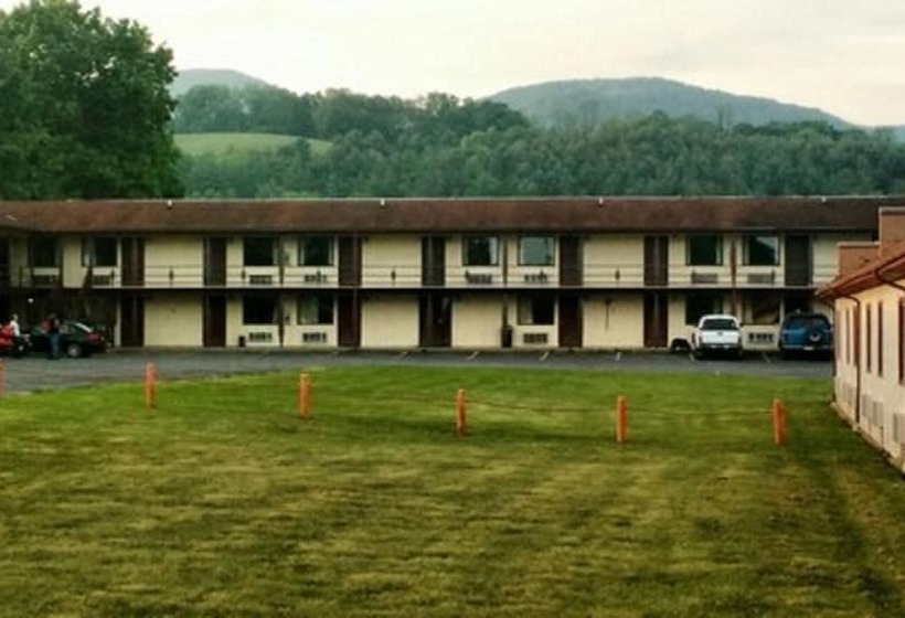 فندق على الطريق Marlinton Motor Inn