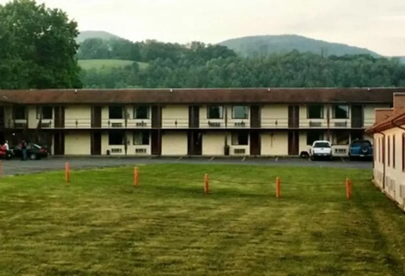 モーテル Marlinton Motor Inn