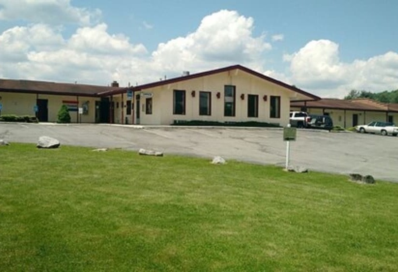 فندق على الطريق Marlinton Motor Inn