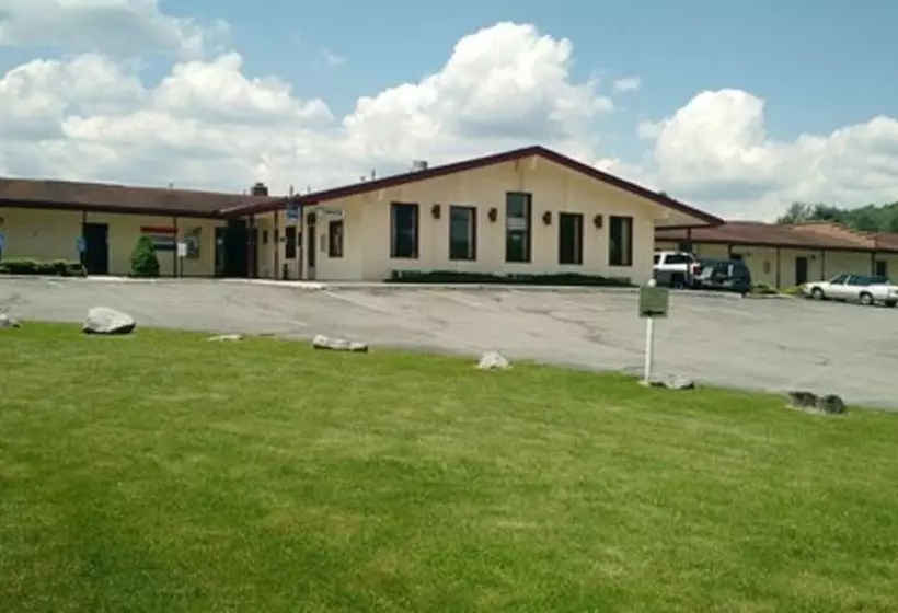 モーテル Marlinton Motor Inn