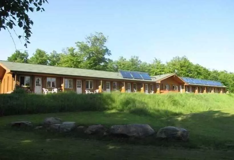 Motelli Quiet Bay Inn & Café