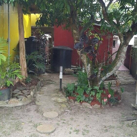 پانسیون Tony S Guest House