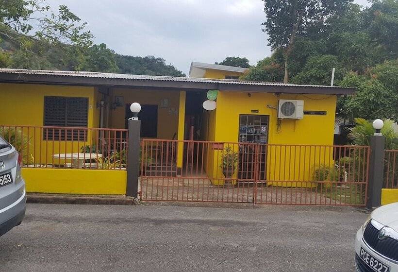 پانسیون Tony S Guest House