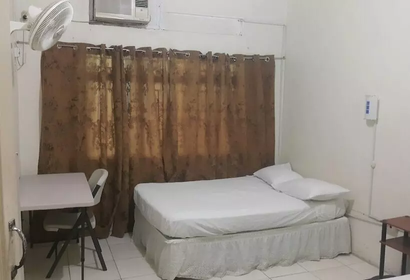 پانسیون Tony S Guest House