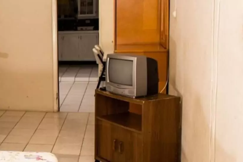 پانسیون Tony S Guest House