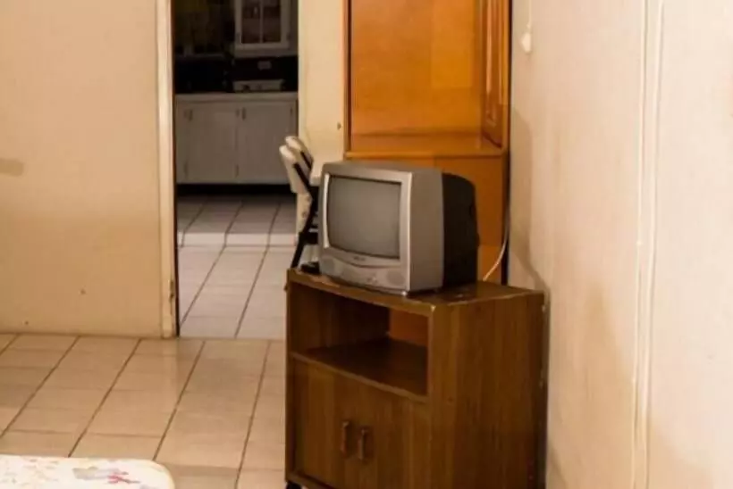 پانسیون Tony S Guest House