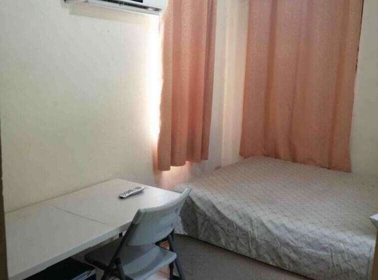 پانسیون Tony S Guest House