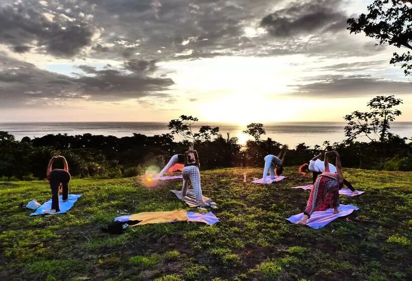 Richmond Vale Diving And Hiking Center   Hostel