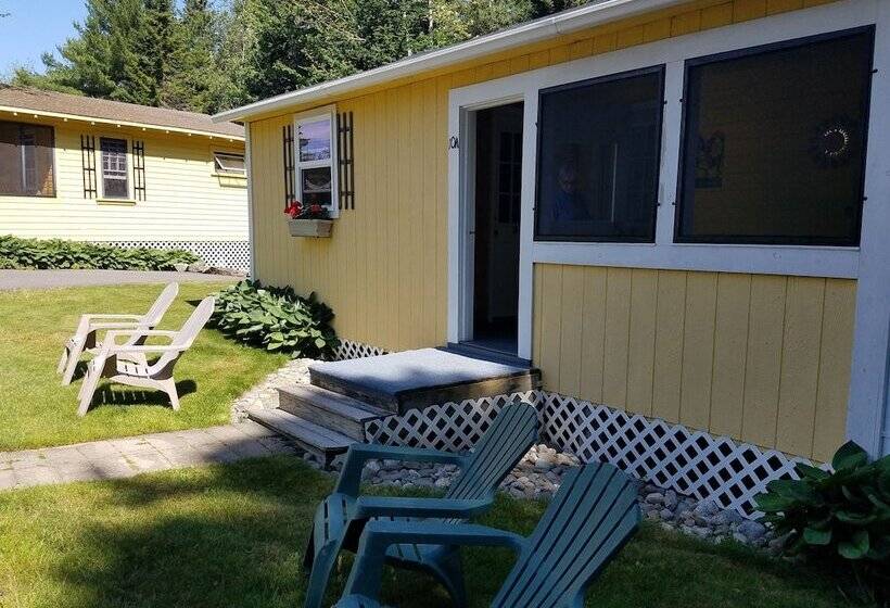 Sunnyside Motel & Cottages